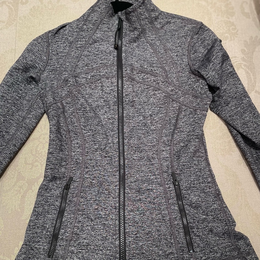 Lululemon heathered black define jacket size 6